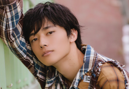 ミスチル桜井和寿の長男・Kaitoがファンを誘って「ウホッ」オオカミになった夜 3ページ目週刊女性PRIME