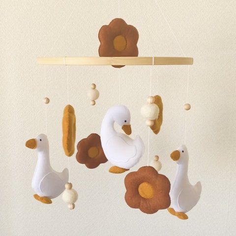 生まれたばかりの赤ちゃんにも♡ゆらゆら揺れるモビールとはmamatas ママタス