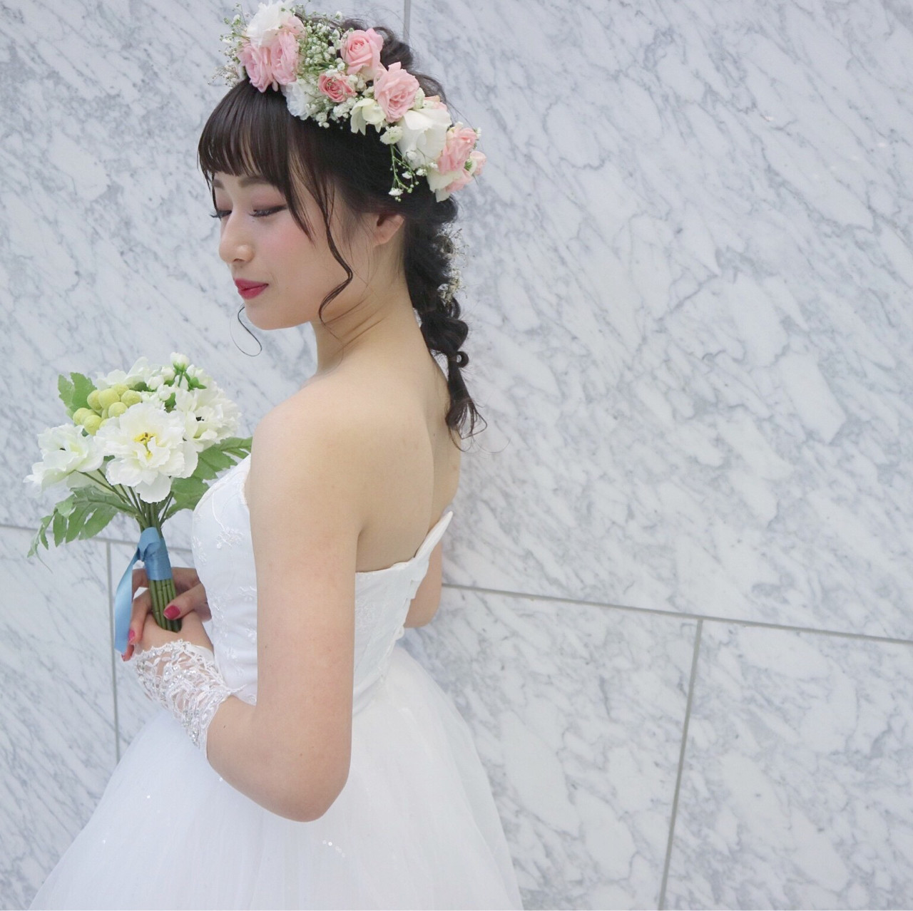 短めの前髪で作るお洒落なブライダルヘアカタログ