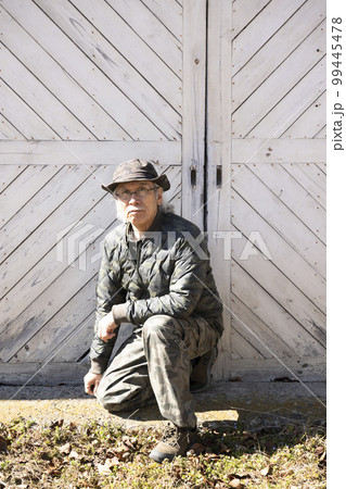 シニア 60代男性 長髪TikTok