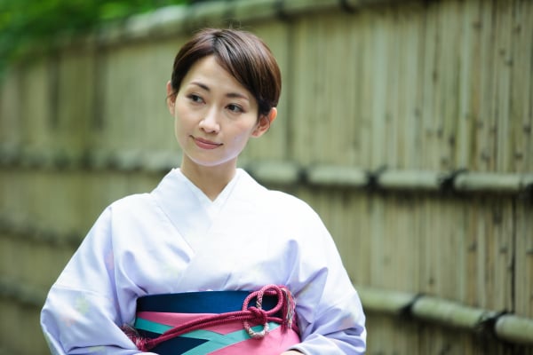 七五三の母親の着物に合う髪型!ショート＆ボブママの簡単ヘアアレンジ!│ママピタ