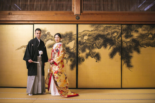 保存版 和装前撮り男性ポーズ20選！真面目もネタも全力でキメる“おもしろ和装ショット集”