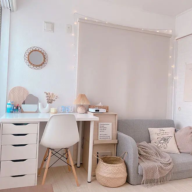 高1女子の部屋：IKEAでスッキリ収納を実現