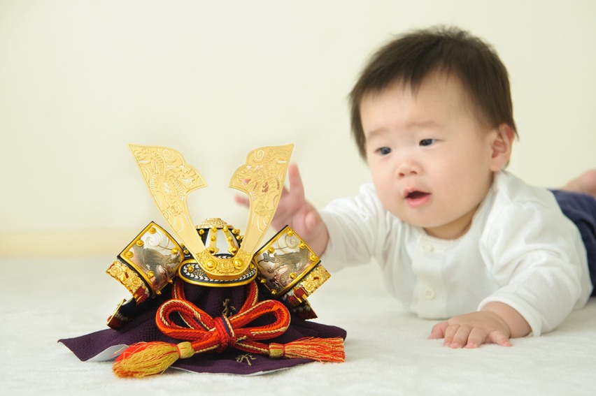 男の子の初節句はいつ、何をする？祝い方やプレゼントの選び方、お祝いの相場を解説HugKum はぐくむ