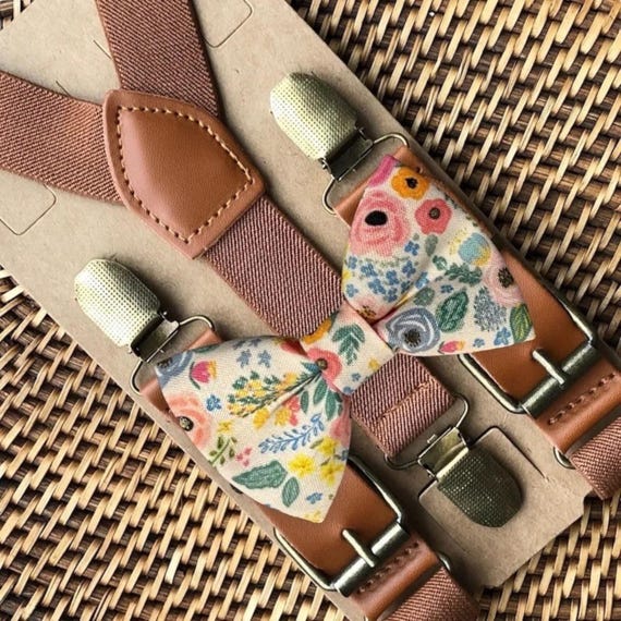 フィオレブカジュアルなセルフタイ蝶ネクタイ ウェディング蝶ネクタイ 男性用 新郎 パーティー オフィス 蝶ネクタイ ハンカチ 蝶ネクタイ グリーンみどり 緑 結婚式 メンズ 新郎 二次会 お洒落 ワンタッチ フック式 ボウタイ ハンカチチーフ 洗濯可能 無地 フォーマル