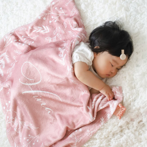 とろけるようなふわふわ生地 出産祝い 女の子 男の子 名前入りブランケット フェ・デ・宇宙 – Fallook