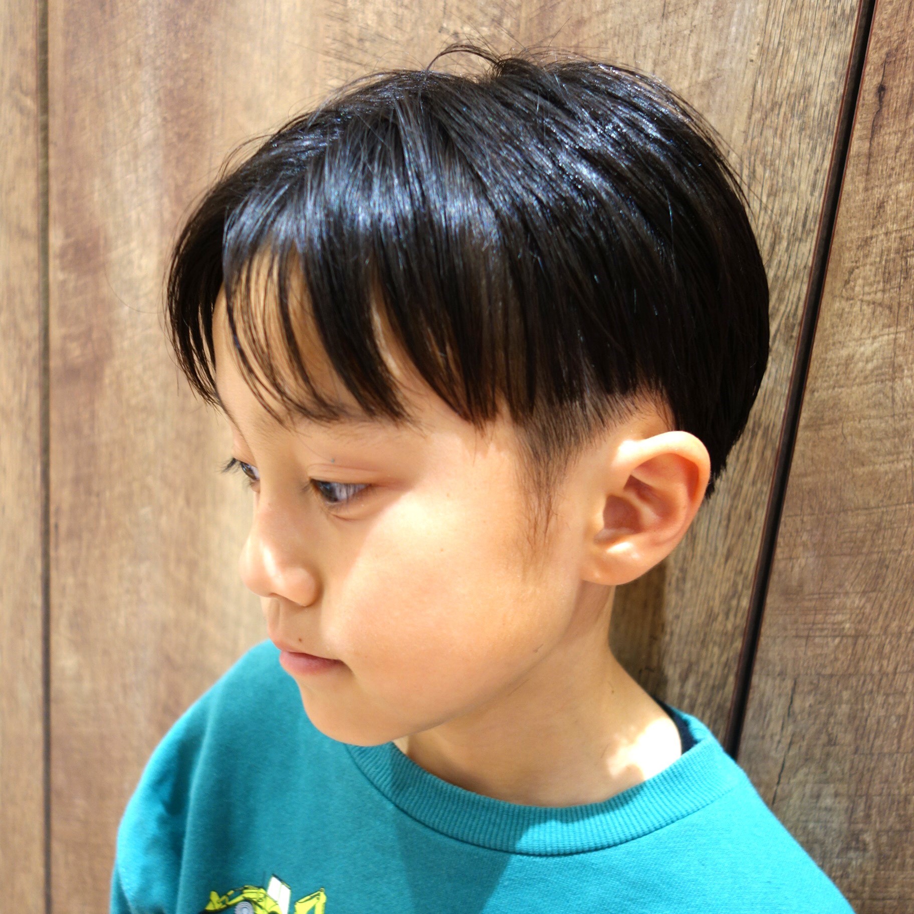 男の子 子供の髪型をツーブロックに！おうちカット方法やキッズも喜ぶカッコいいアレンジを紹介