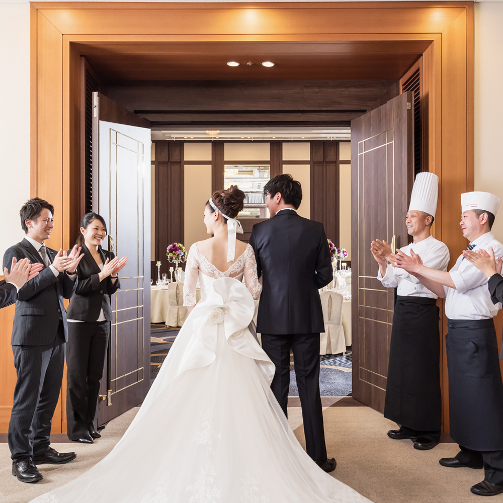 新郎新婦の再入場で人気の演出アイデアって？結婚ラジオ結婚スタイルマガジン