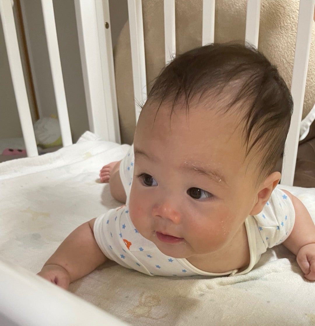 赤ちゃんの夜泣きにはこう対策しよう！国産ベビーベッド製造メーカー「ヤマサキ」