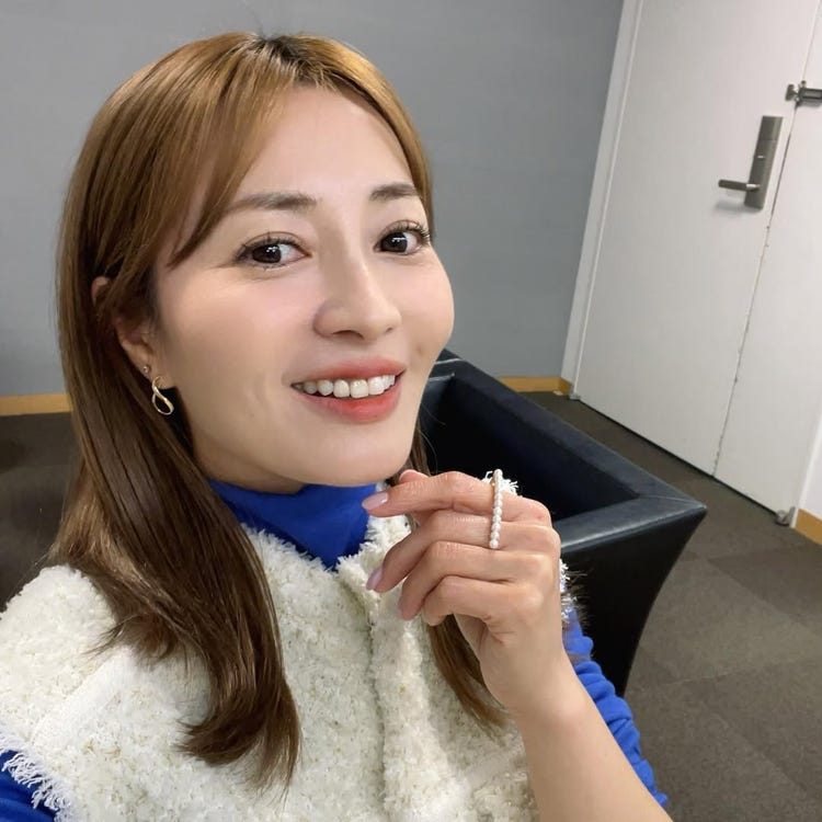 41歳・新山千春、高1長女と“圧巻の脚長”2ショット「可愛すぎる」「素敵な母娘」オリコンニュース ORICON NEWS