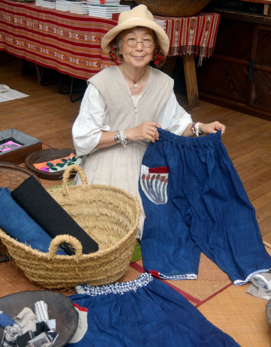 サステナブルを無理なく体現。循環する台所道具たち 布作家・早川ユミさん 旅を感じるレシピ vol.3クウネル・サロン “マチュア”世代のときめき、全部