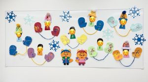 冬の壁面製作保育園コスモス厚木市の認可保育所