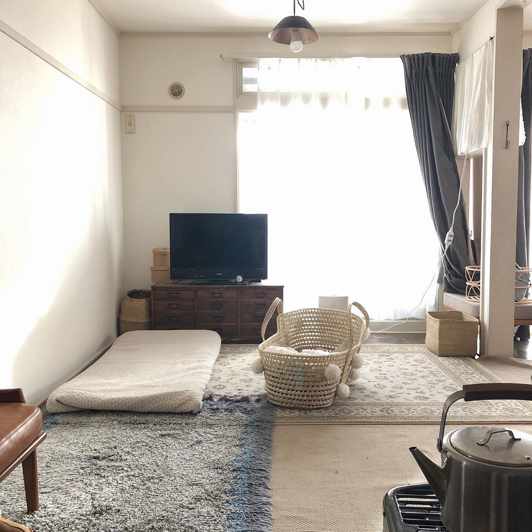 狭いリビング 赤ちゃんのいる暮らしのレイアウト・おしゃれなインテリアコーディネートの実例RoomClip ルームクリップ