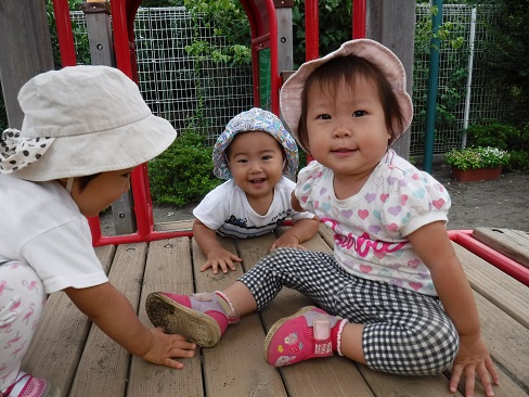 夏用 ウォーターテーブル キッズ 子ども 水遊びテーブルセット サンドテーブル 小さい ビーチおもちゃ お砂場セット 海遊び 水遊び 砂遊び おもちゃ玩具 外遊び 家遊び 室内遊び 遊具 砂のおもちゃ 掘削砂ツール アウトドア 女の子 男の子 水 砂