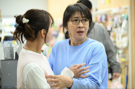 上半身裸でタバコをくわえる火野さんの隣で 田中美佐子が公開した〝20代なかば〟2ショットに反響続々「今日が偶然ではないことを感じさせてくれる一枚」「きっと好きだったんでしょうね」：「おっ！」でつながる地元密着のスポーツ応援メディア西スポWEB OTTO