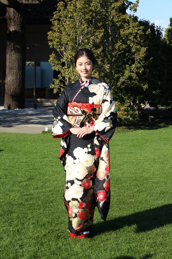 3ページ目 小芝風花はなぜ共演者やスタッフから愛される？「あえて空気を読まない、おバカなフリも大事だと思う」デビュー10周年を迎えてわたしたちの憧れアイコン - with online - 講談社公式 -自分らしく、楽しく