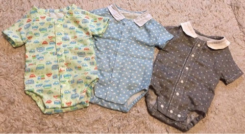 子供のシューズホルダー？シューズクリップ？をダイソー商品で200円で手作りしました☺️靴の持ち歩き時や、一時保管時に役立ちます◎手作りダイソー ダイソー購入品 DAISO DAISO購入品 ハンドメイド ベビーグッズ 便利グッズ 100均 100均リメイク シューズホルダー