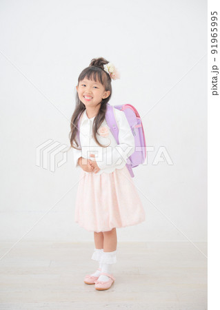 入学式の女の子におすすめ！着回し力抜群のおしゃれなワンピース10選CLASSY AND FABULOUS