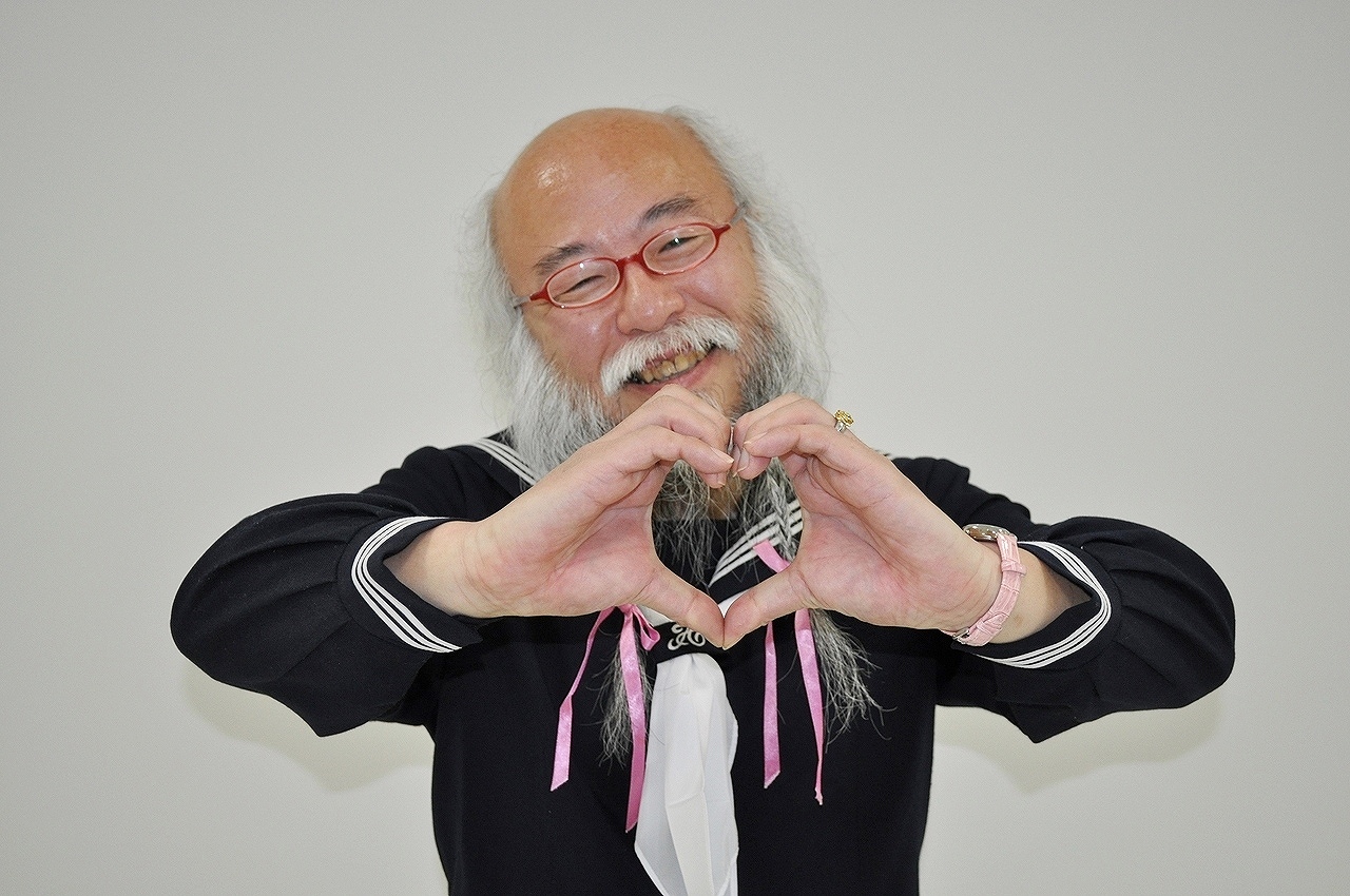 セーラー服おじさんと対談 – 株式会社イロドリデザイン