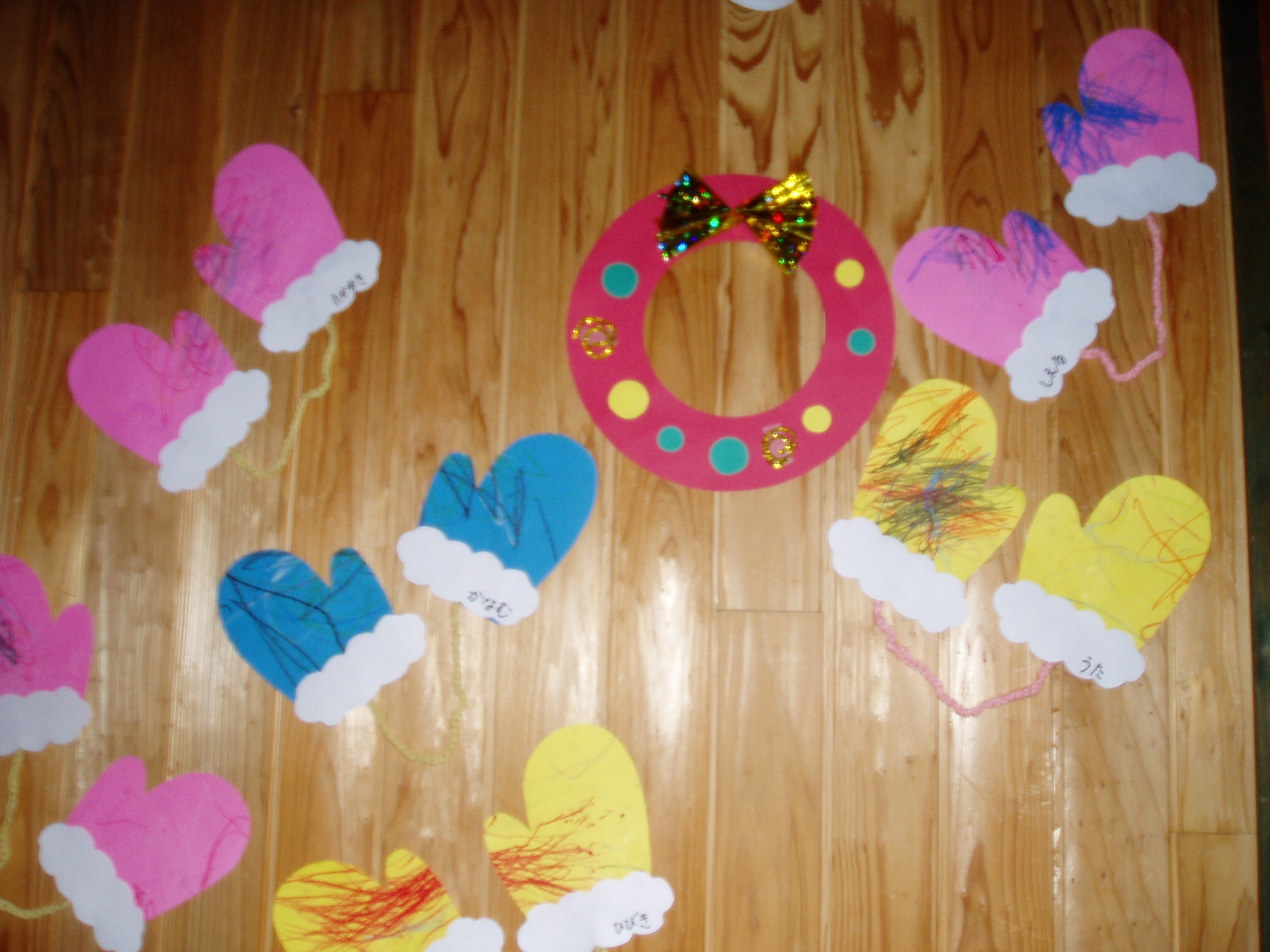 壁面飾り 手袋 2月 3月 冬 保育園 残り1点です!!フリマアプリ ラクマ