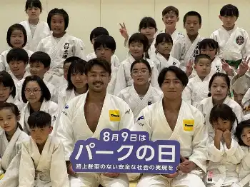 阿部一二三と詩の試合後、取材に応じる 左から 長男・勇一朗さん、父・浩二さん、母・愛さん - スポニチ Sponichi Annex スポーツ