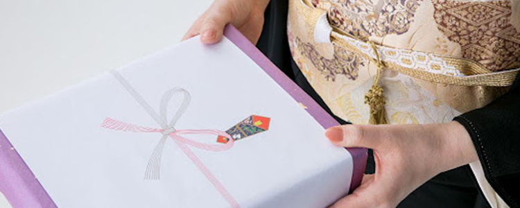 結婚式の引き出物に新しい選び方が登場！ 簡単注文でゲスト別の贈り分けが叶う「引菓子＆プラス1品セット」とは？ハッピーリーフのブログ