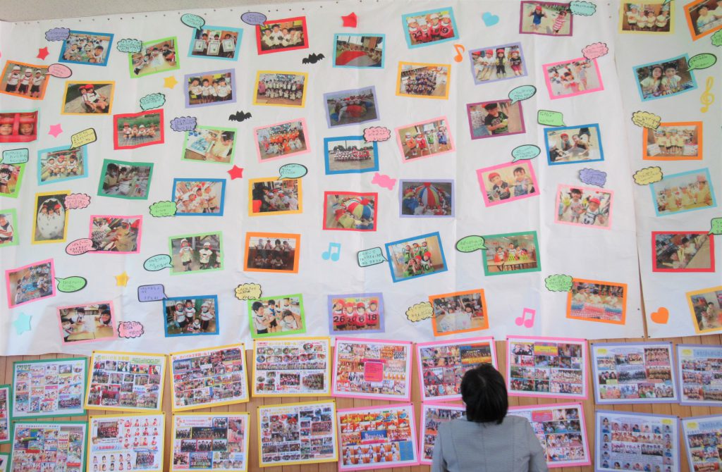 壁面壁面製作 卒園おめでとう . お花のドレスがおしゃれ❁✿✾ ちょっぴり猫背っぽい？とこはご愛嬌！笑 . 子どもたちが描いた自分の絵と一緒に飾ってみました💛〜胸にはクラスバッチを添えて〜 . 年長さんなら描いた絵を自分で切り取るのもお手のもの♫ . お花を