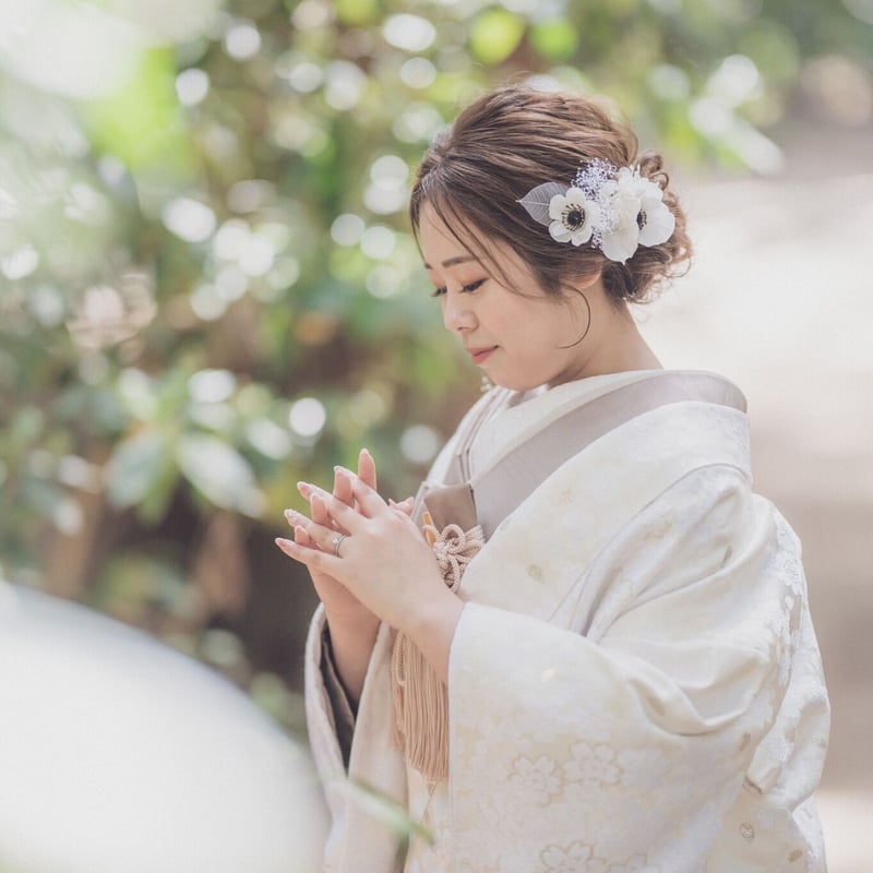 フリー写真紋付羽織袴の新郎と黒引き振袖姿の新婦パブリックドメインQ：著作権フリー画像素材集