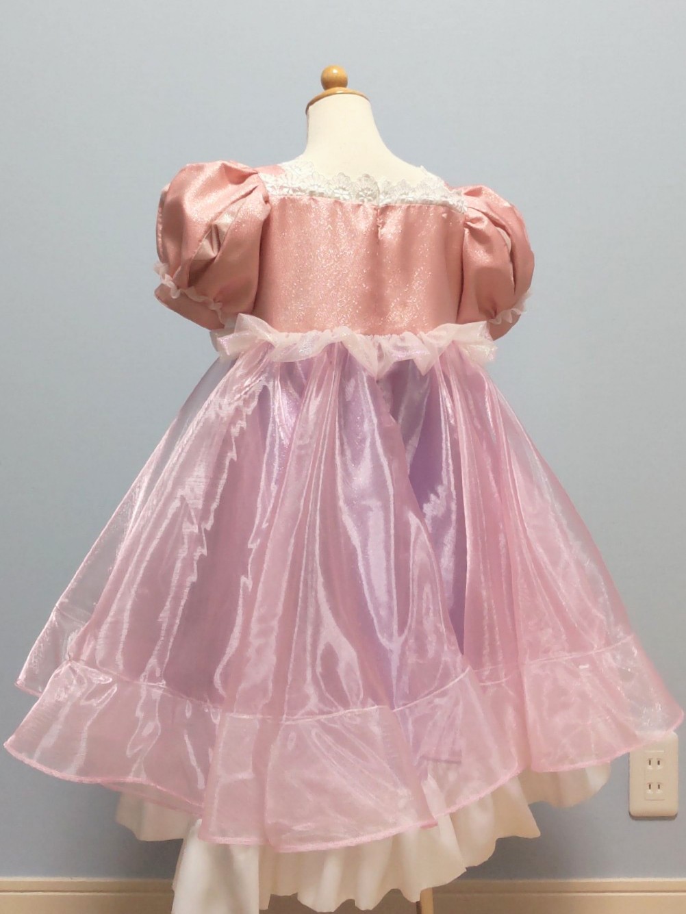 プリンセスラインのワンピース 前ボタン開きの型紙 婦人S M L 2Lサイズ入り ダウンロード専用うさこのダウンロードの型紙屋さん