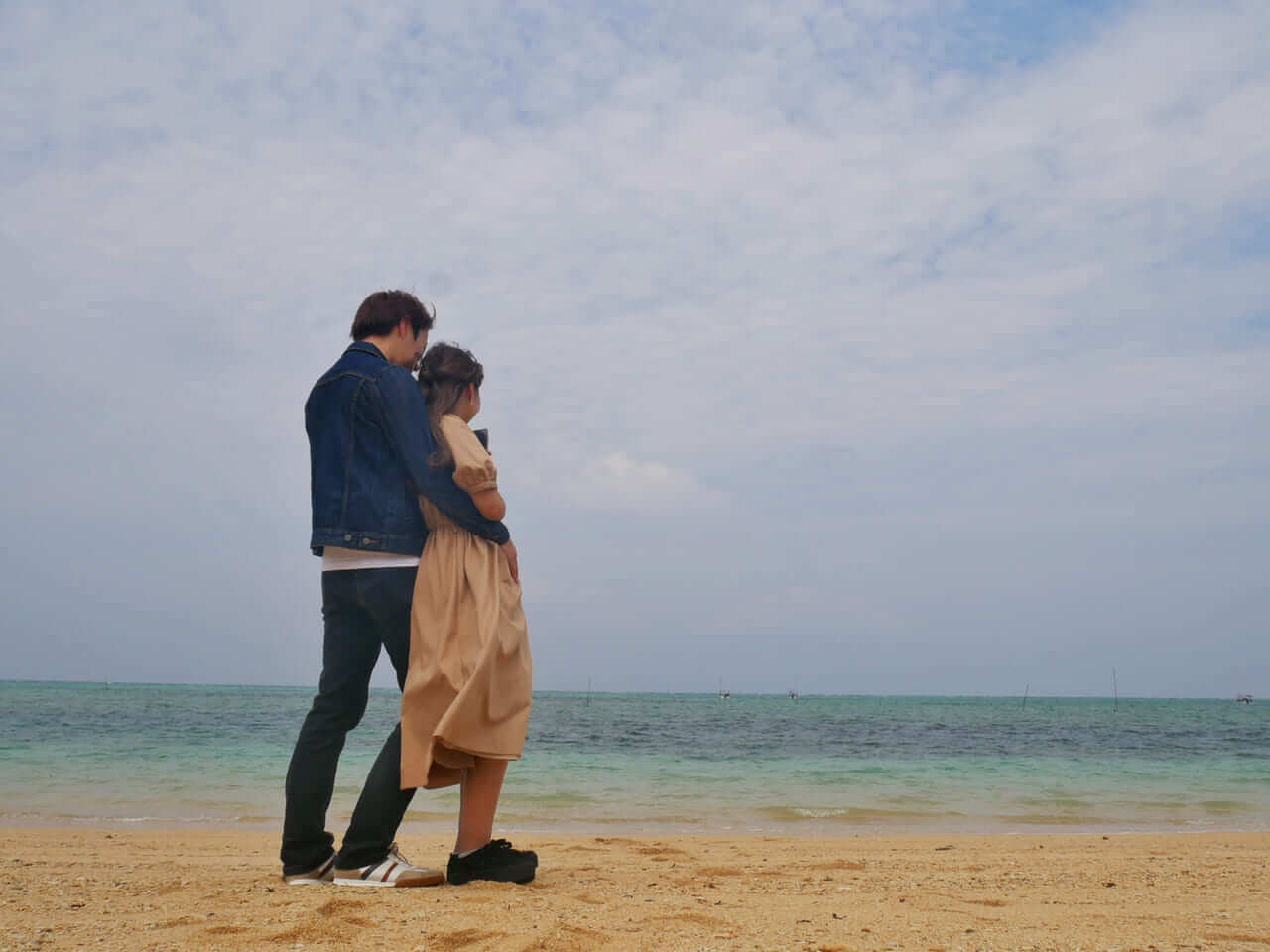 ハグを好むタイミングとは 100人に聞いた 本気度や心理などチェックOggi.jp