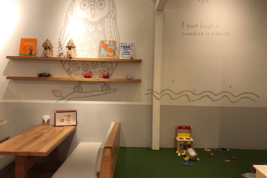 ショーンのお土産・プレゼントは ショーンカフェで🎁✨ グッズのみのご購入も大歓迎です👏🏻 ぬいぐるみ、お菓子 *完売しました😢すみません！ 、タオル、ステーショナリーやマグカップ、ステッカー、 ここでしか買えないオリジナルグッズなど🐑 春休みのお出かけの際に