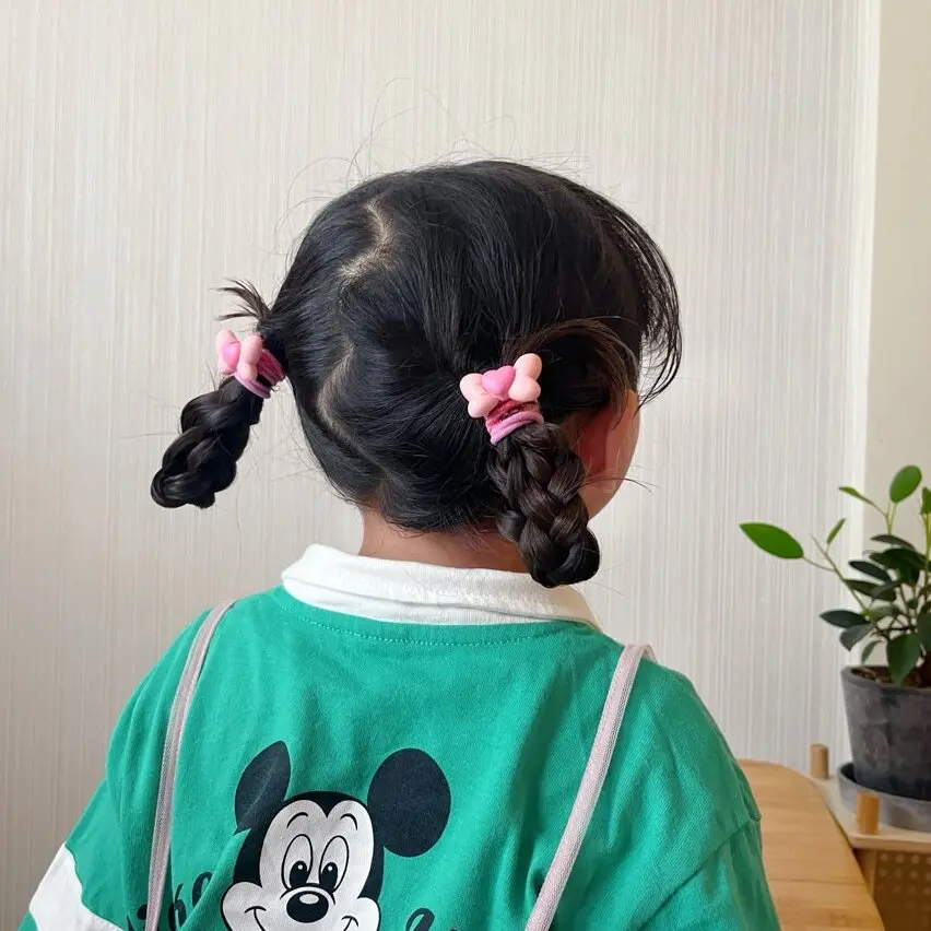簡単で可愛い♪小学生向け三つ編みヘアアレンジ
