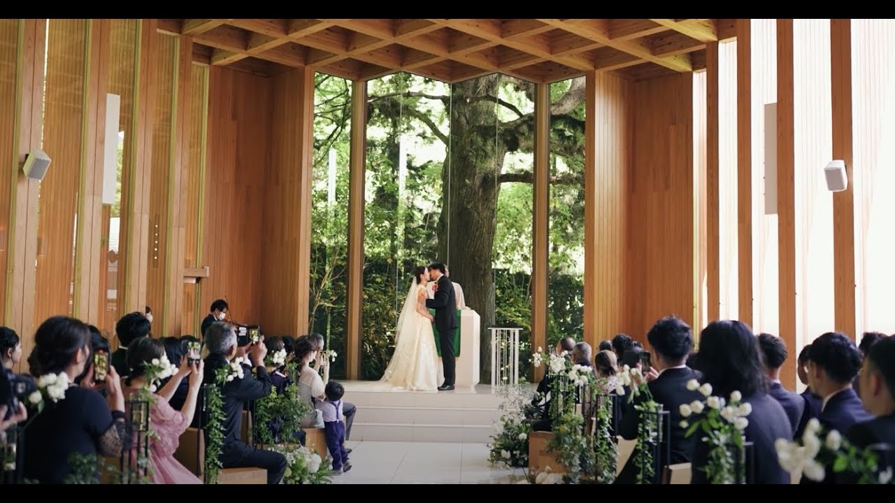 館内のご案内大阪で自然に包まれた森ウエディングができる結婚式場・ウエディング鶴見ノ森 迎賓館