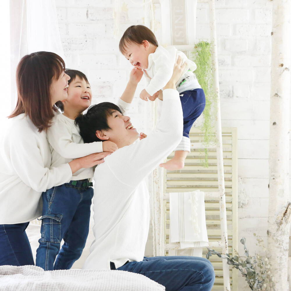 プロが教える自然でおしゃれな家族写真の残し方 スタジオ写真の紹介と事前準備編- ライフスタジオ新横浜店神奈川県 横浜市港北区 写真スタジオ
