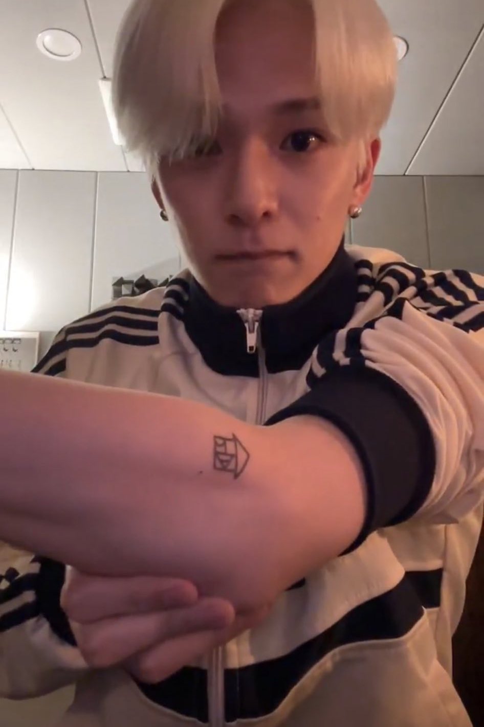 家族のイニシャル タトゥーTikTok