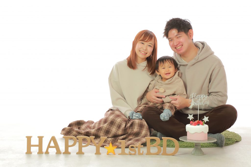 ハーフバースデーの写真撮影には赤ちゃんの服装が重要！おすすめ解説ふぉとるプラス出張撮影・写真撮影の総合Webメディア