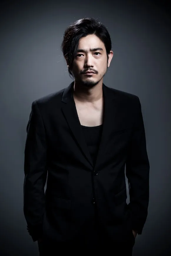 平野綾と谷口賢志の離婚：背景と影響を徹底解説 : Trending News 2025