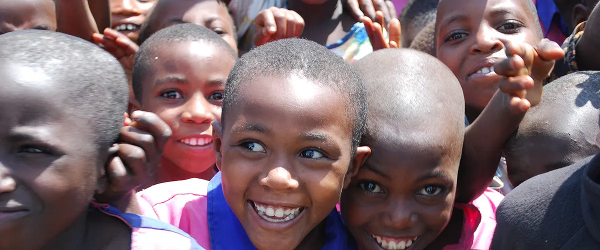 Chapter12：アフリカの子どもたちの現実－I - Web Magazine OPENERS ウェブマガジン オウプナーズ