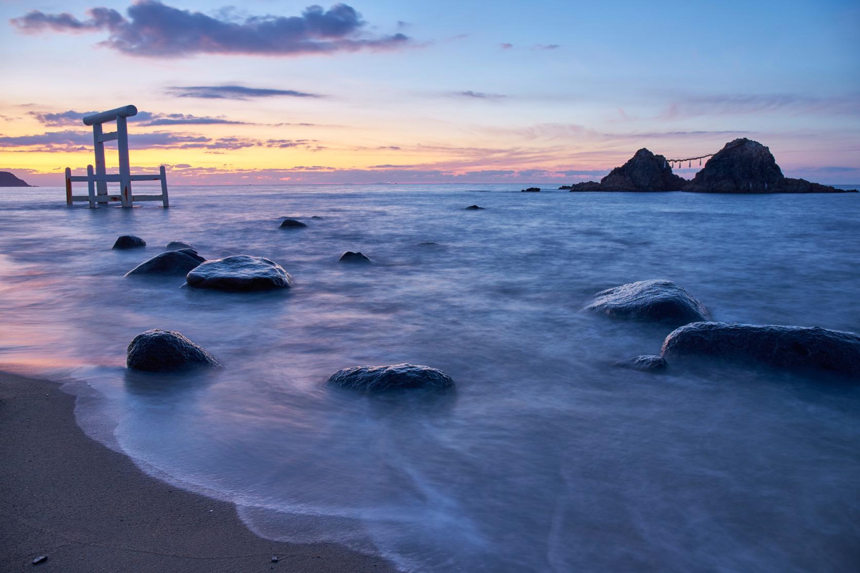 福岡県 福岡市・糸島半島 ：「池いちご園」いちご狩り、「桜井二見ヶ浦の夫婦岩」 : きわめればスカタン