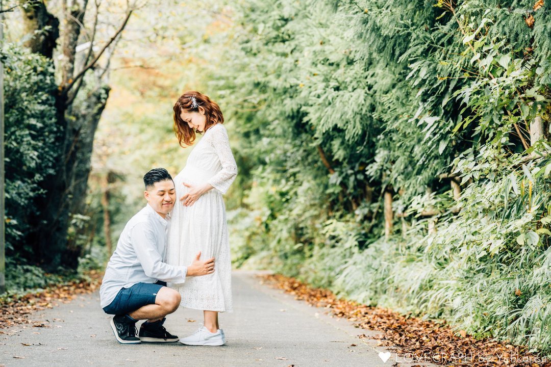 マタニティフォトは友達と一緒に撮ろう！おしゃれに撮るコツを紹介！おすすめの写真スタジオが見つかる写真館アワード