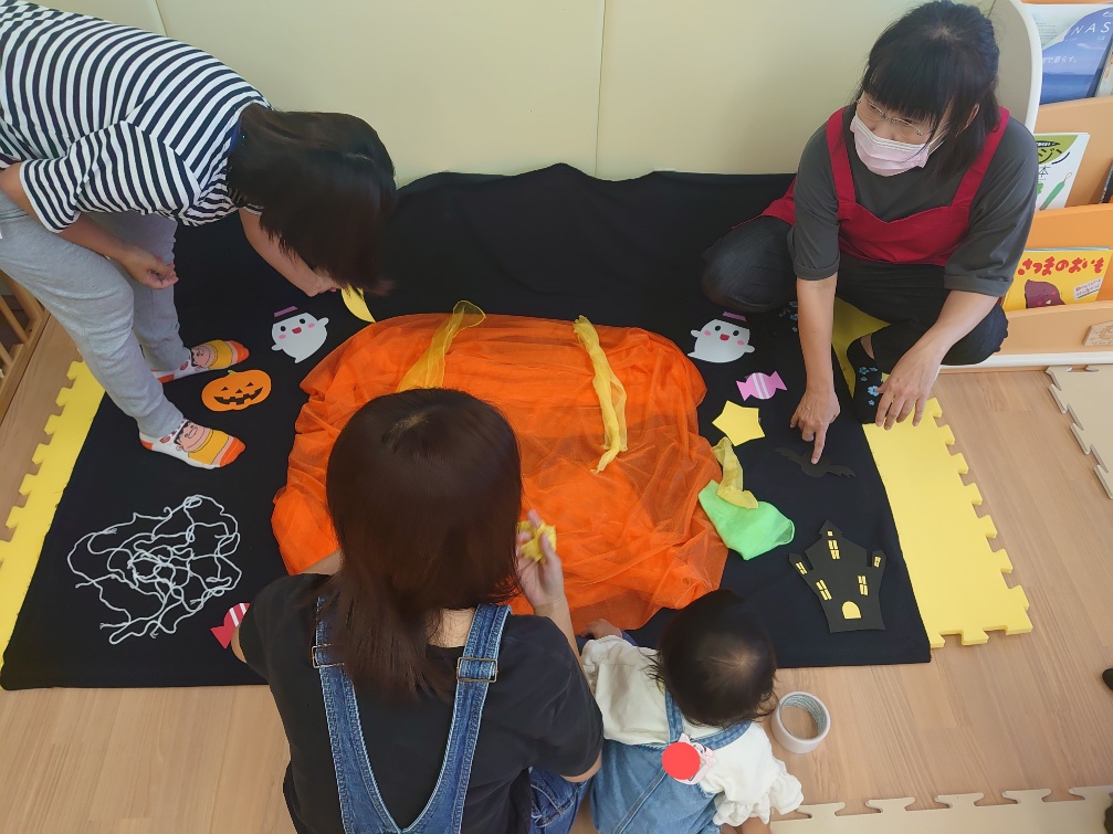 楽天市場 フォトシート ベビーフォト 寝相アート 新生児 お昼寝アート 赤ちゃんの記念撮影に インスタ映え 月齢フォト 誕生から成長 ベビーアートおひるね 記念日 身長計 グッズ 出産祝い 御祝 メモリアルシート フォトフレーム 送料込 : ミックトレード