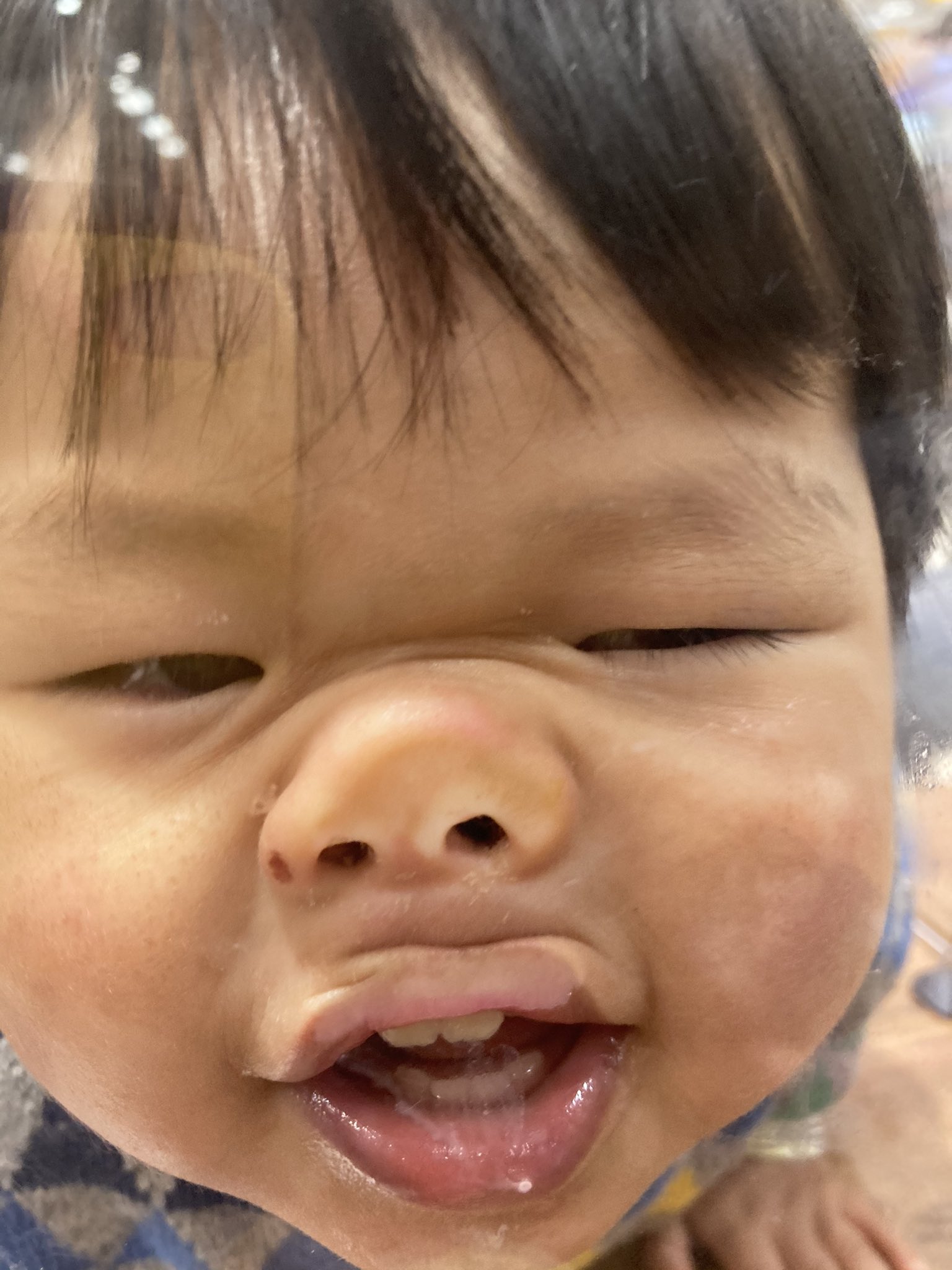 パパの変顔を見て赤ちゃんが大笑い→変顔をやめるとニコニコと笑う様子に元気をもらえる 1 2ねとらぼ