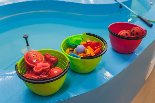 子どもが喜ぶお風呂のおもちゃって?おすすめおもちゃ&便利な収納をご紹介! - お風呂メディア