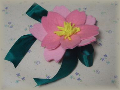 フェルトのお花のコサージュ コサージュ m＊dico 通販 5275295Creema クリーマ