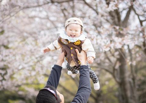赤ちゃんが笑顔を見せるのはいつから？ 新生児微笑って？ 笑わせる方法や人気動画も紹介はいチーズ！クリップ