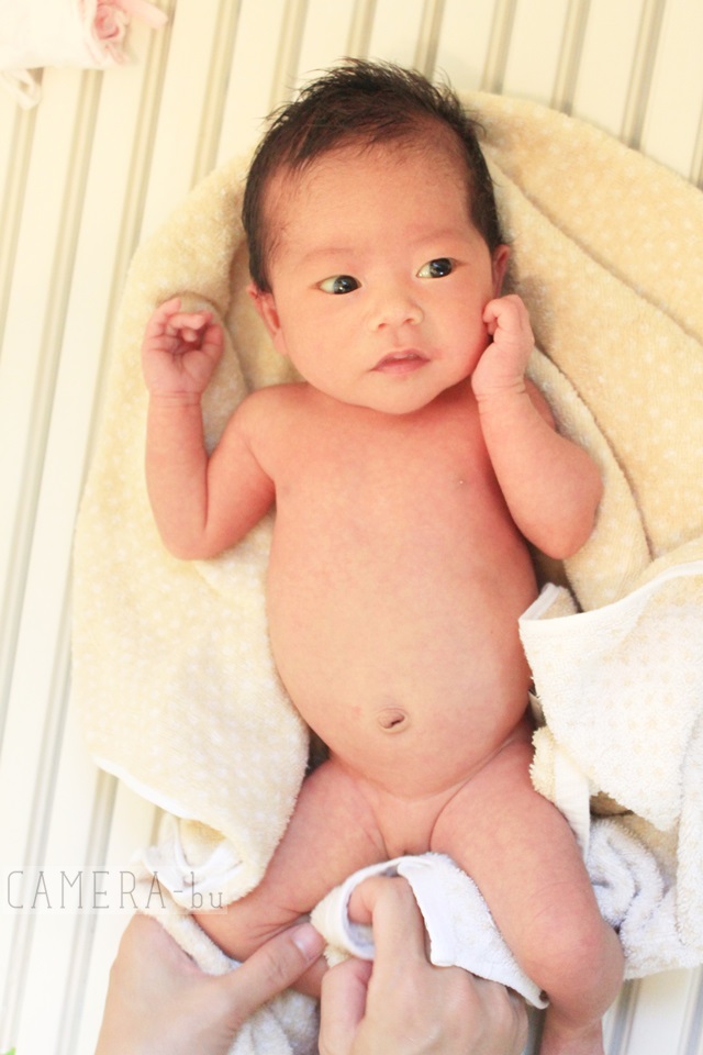 出産直後赤ちゃん 生まれたてほやほやの生後0日新生児〜妹ちゃん