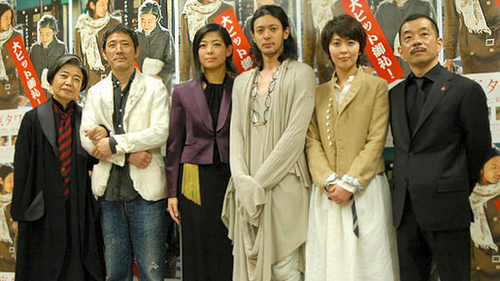 画像・写真 「わちゃわちゃ感が素敵」 阿部サダヲと松たか子ら5人“家族”で叫んだ番宣に「全員愛おしい」の声＜しあわせな結婚＞ 2 39WEBザテレビジョン