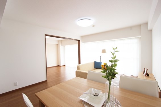 風水を意識した家族写真を飾って運気アップの空間に！NGポイントも紹介写真館スタジオアリス写真スタジオ・フォトスタジオ