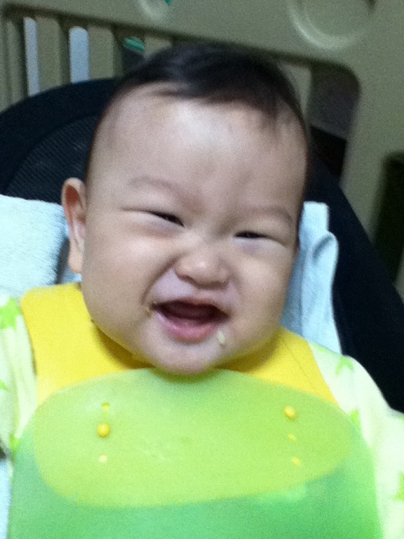 赤ちゃんの変顔写真が面白い「ナイスタイミング」かわいい＆笑える写真集kosodate LIFE 子育てライフ