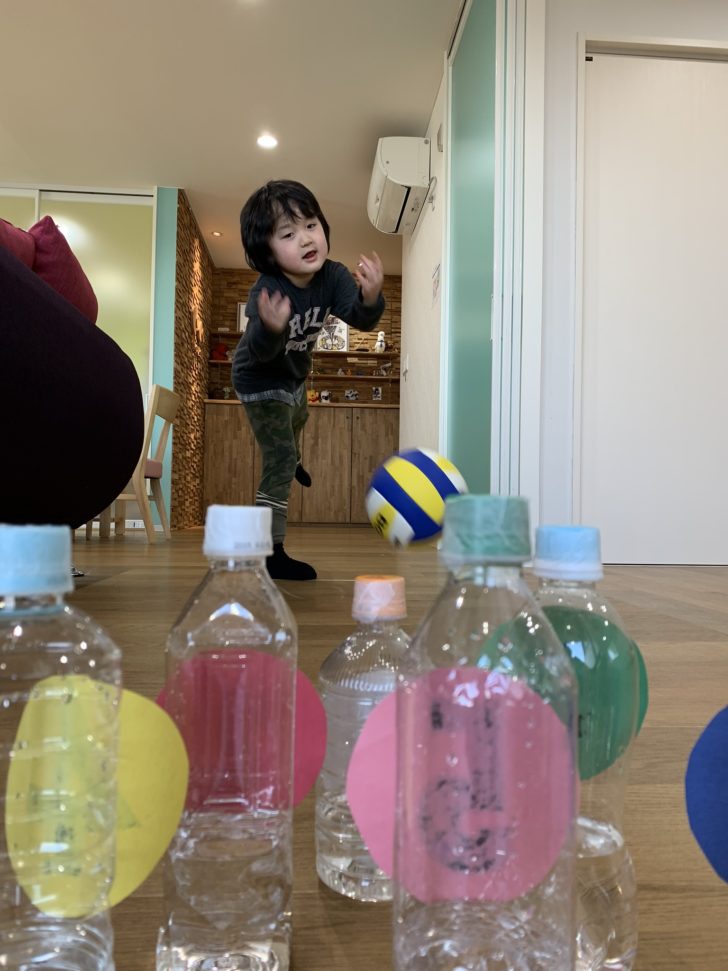 ペットボトルで遊ぼう❗️